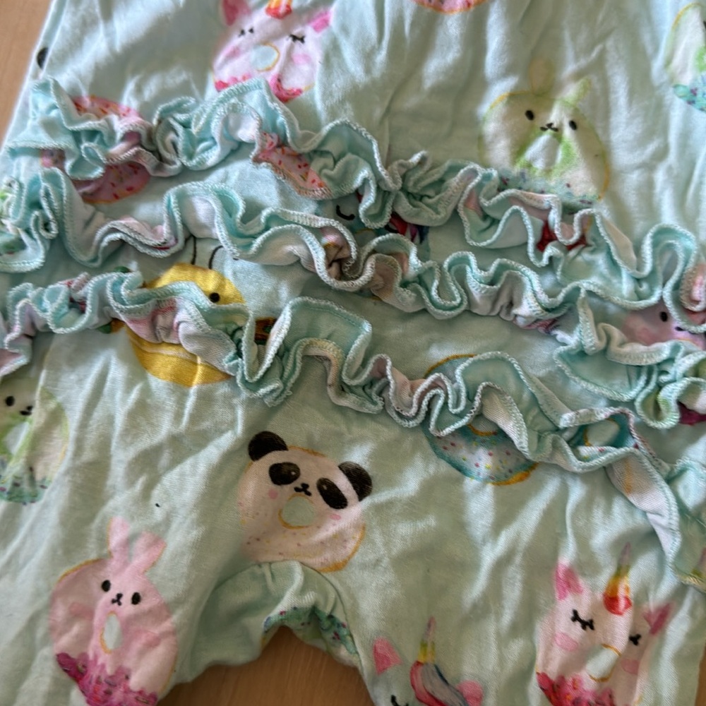 Posh Peanut 3-6 bamboo onesie baby animal donuts ruffle butt footed - Picture 11 of 11